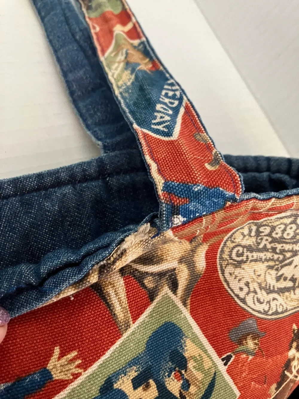 The Neat Vtg Western‎ Print Red Fabric Tote Bag with Denim Trim 17x13” Wyoming